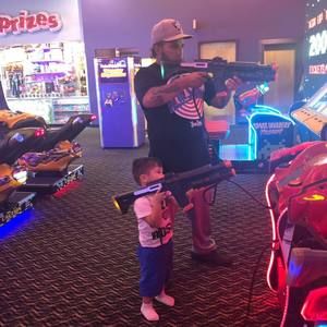 Meet your Posher, Christopher